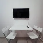 Enjoy - Piccolo Monolocale Zona Ospedale شقة *